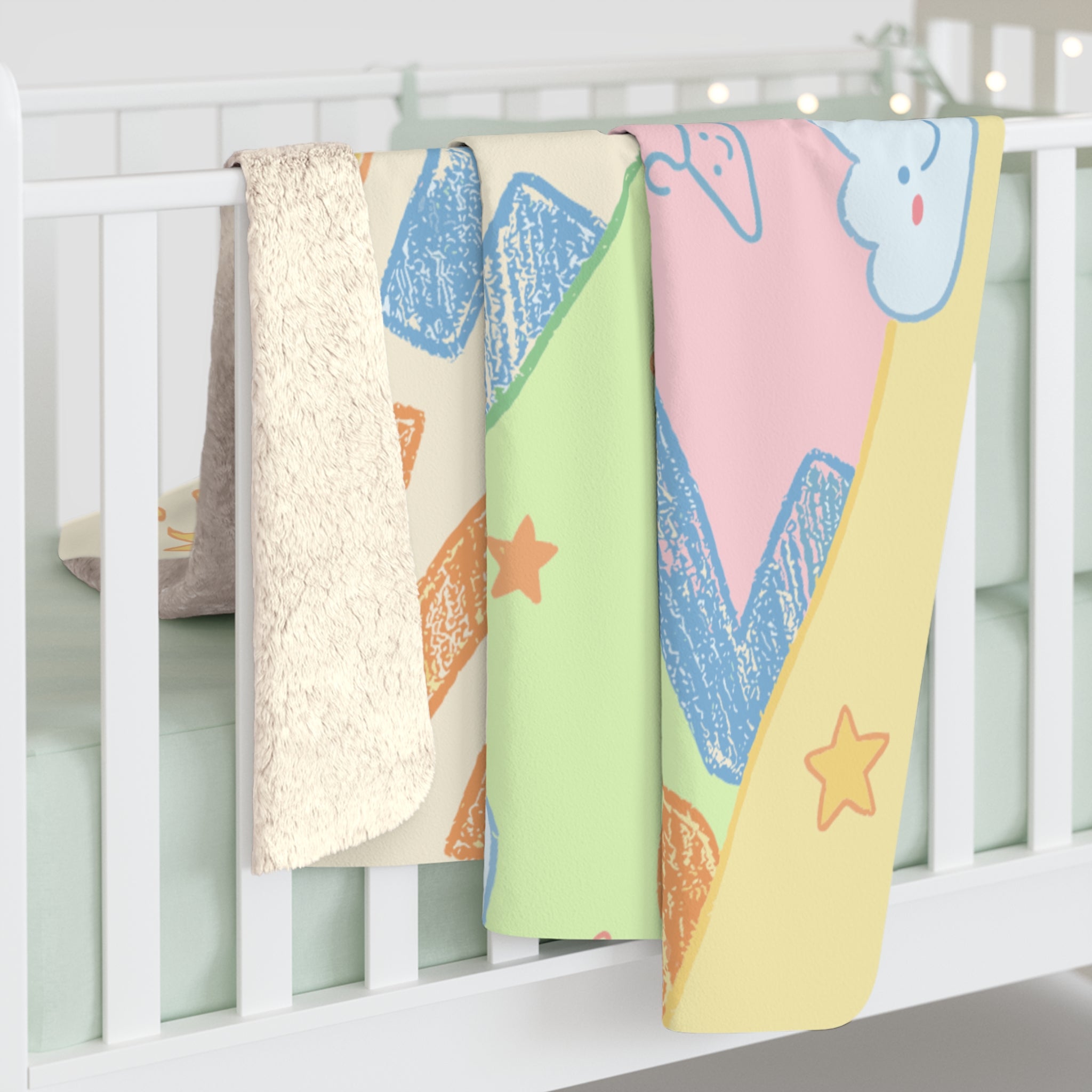 Cute Pastel Cloud Sherpa Blanket — Cozy Nursery Throw with 'Zzz' Sleep Design